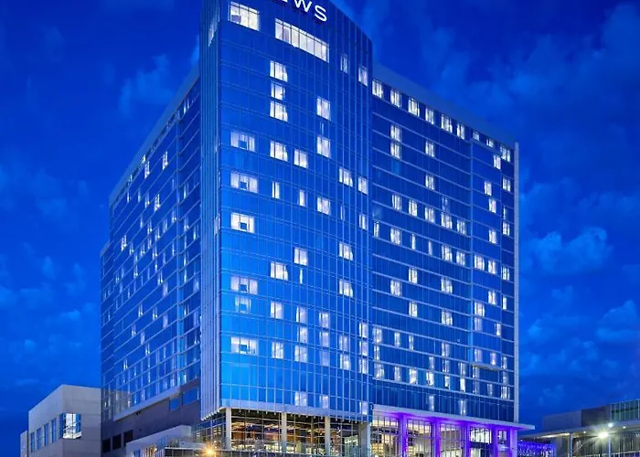 Luxury hotel only: Loews Kansas City